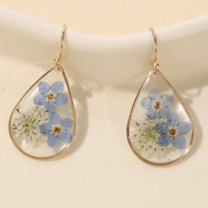 1pair Teardrop Shape Resin & Dried Flower Earrings With Glue Surface, Suitable For Women's Daily Wear,Natural Dried Flowers, Random Shapes And Colors Blue