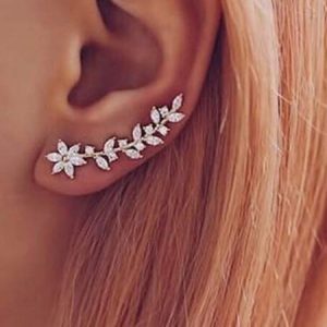 1pair Ins Style Personality Light Luxury Minimalist Style Match-All Copper Studded Climbing Flower & Leaf Design Earrings, Suitable For Ladies Daily Wear, Engagement, Wedding, Gift For Girlfriend, Bestie Birthday Gift Climbing Flower Earrings