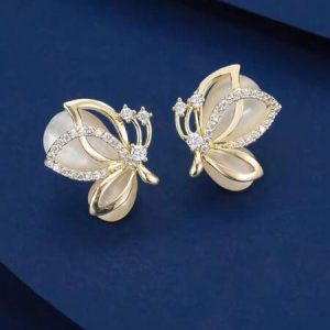 1pair Exquisite And Elegant Butterfly Stud Earrings Suitable For Women In Any Occasion Gold