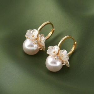 1pair Delicate Flower & Pearl Earrings, Trendy Vintage Design Luxury Earrings For Women Yellow Gold